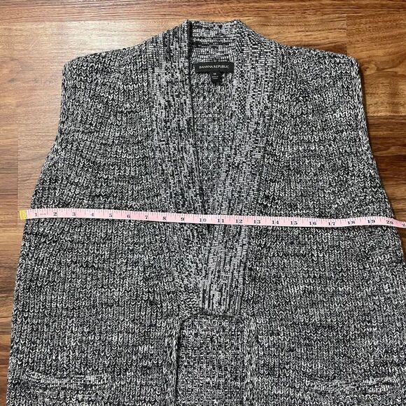 Banana Republic Cardigan Wool Open Front Sleeveless Gray Sweater Women's Size M - Picture 3 of 9
